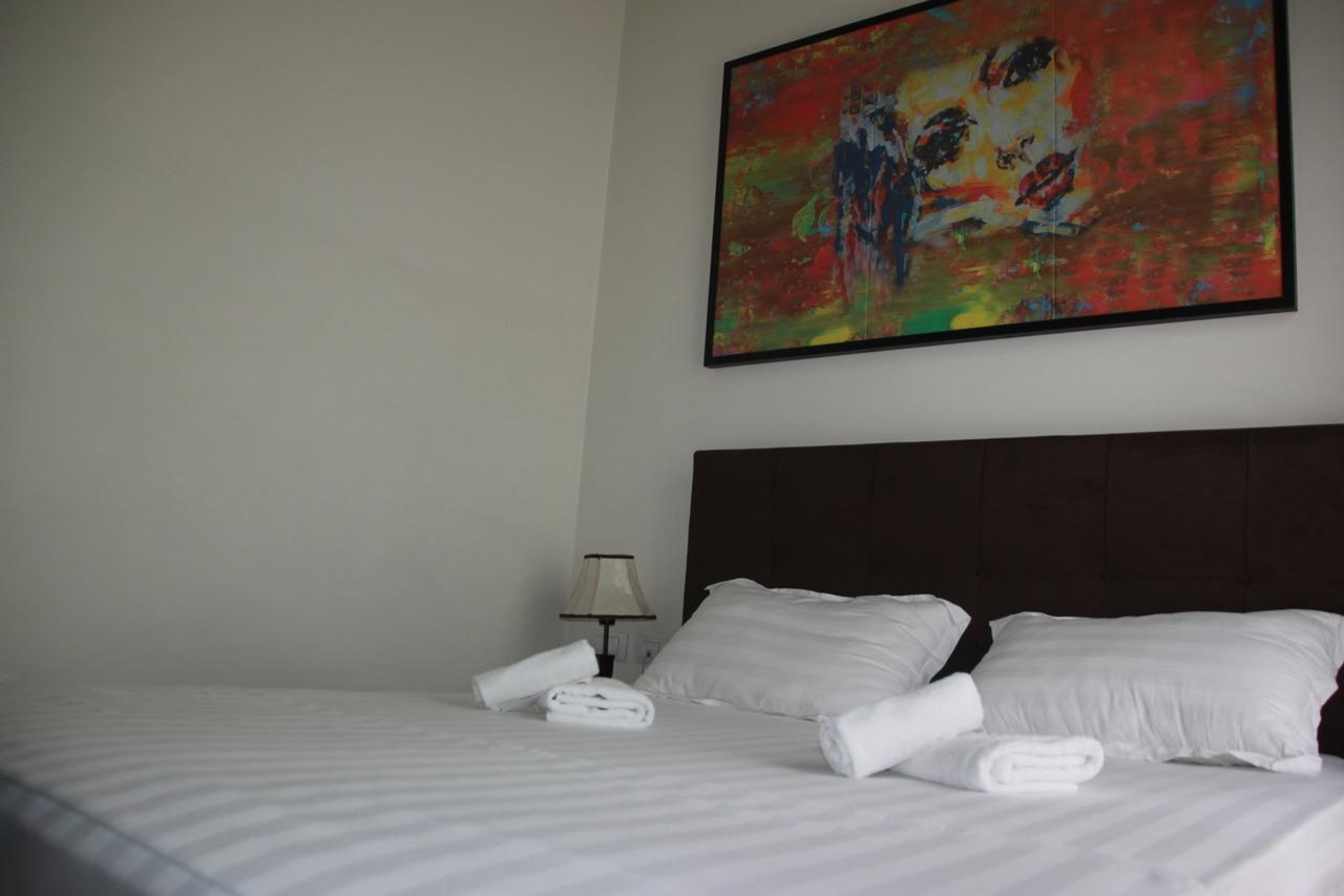Living Hotel Tirana Buitenkant foto