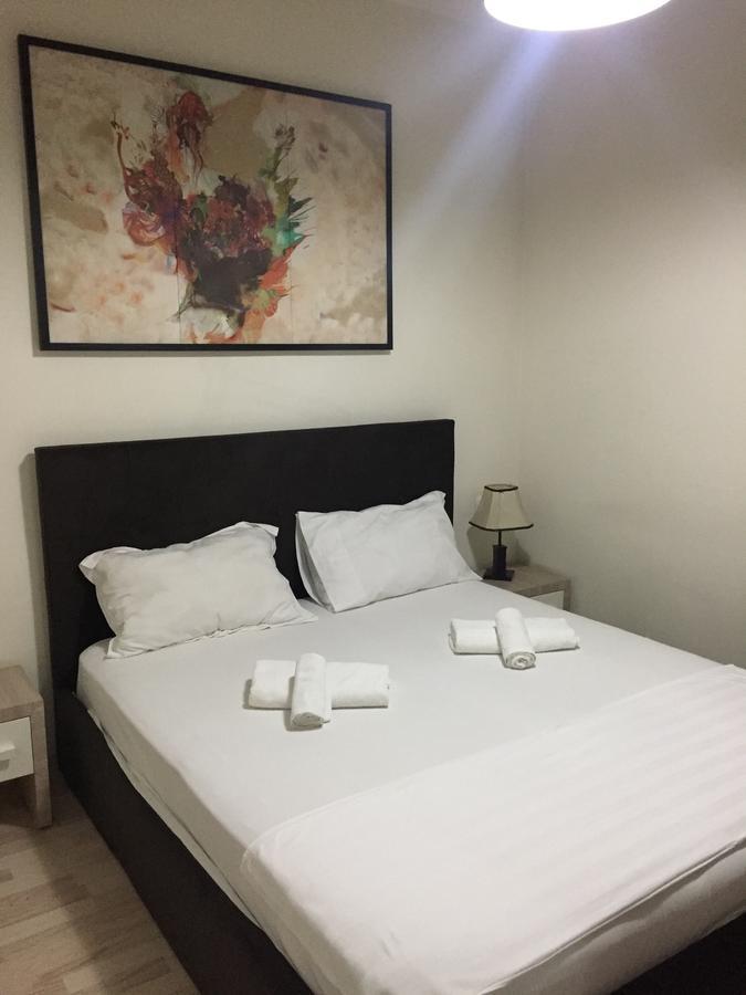 Living Hotel Tirana Buitenkant foto